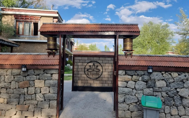 le mentok resort
