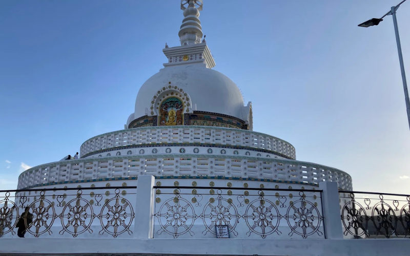 shanti stupa