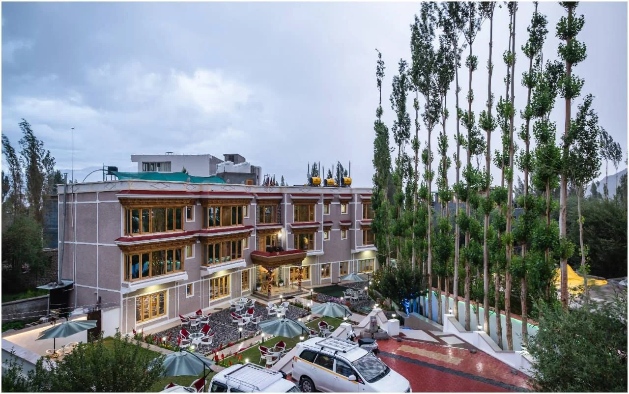 Sangaylay Palace Hotel