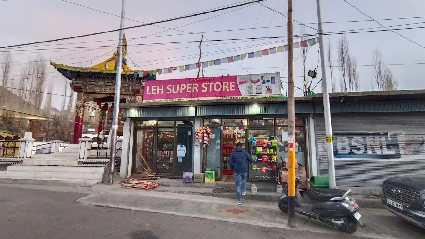 Leh Super Store