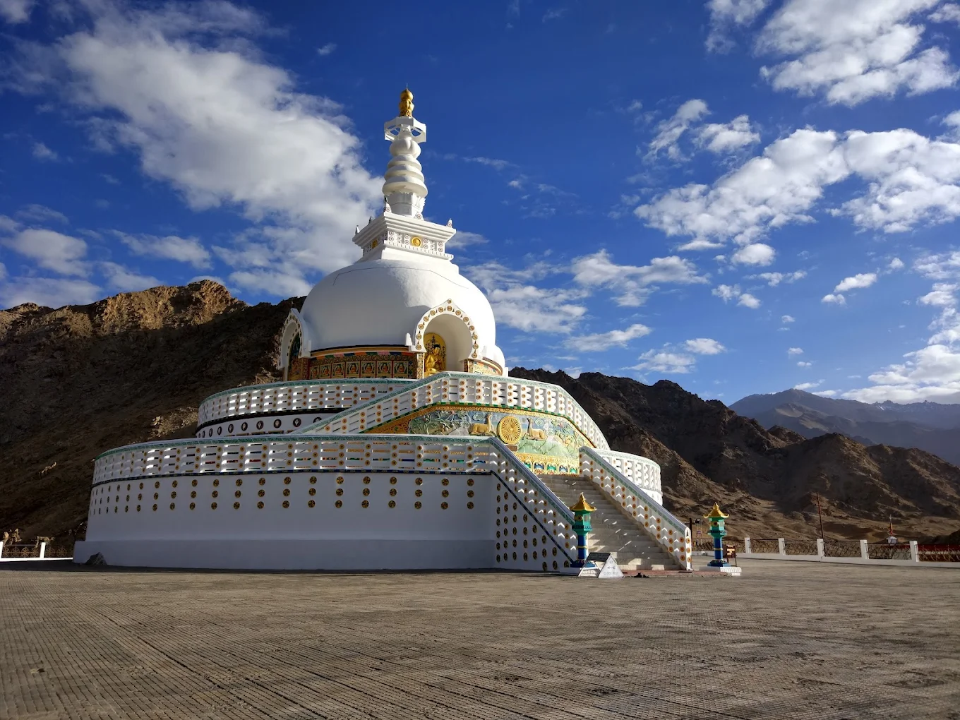 Shanti Stupa